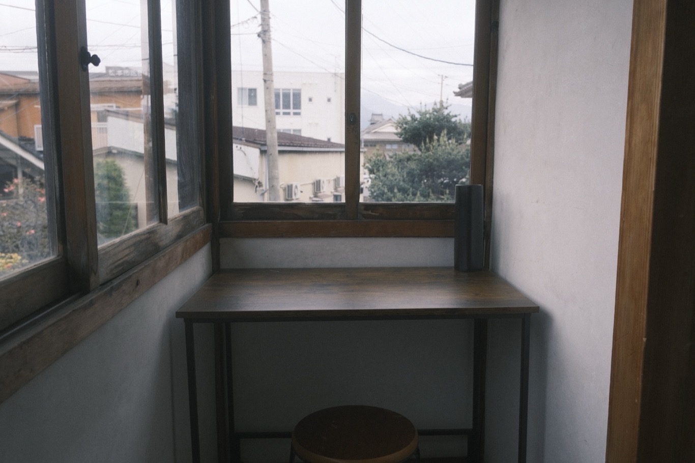 Window-side desk area for workation